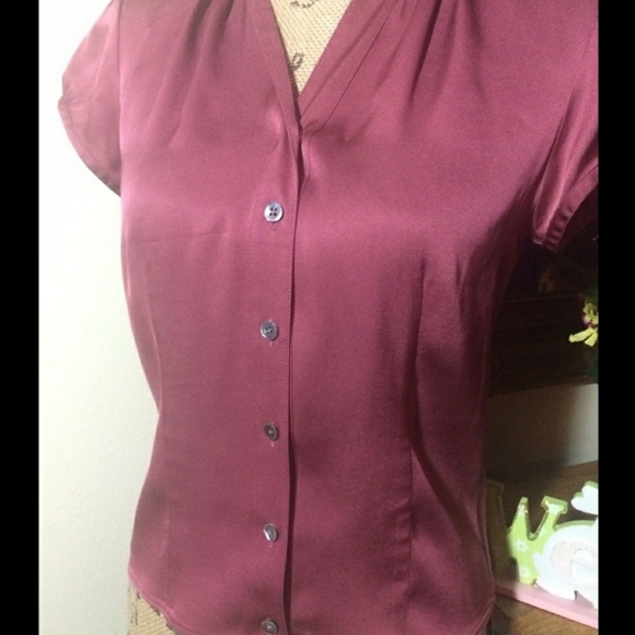 Ann Taylor Dark Pink Short Sleeve Top - Picture 3 of 8